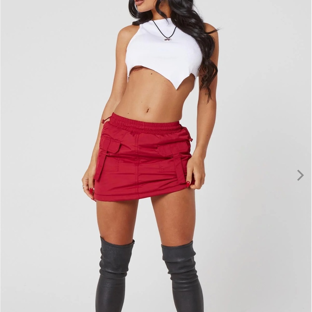 Brand new Luxe to kill cherry red puffer toggle mini skirt